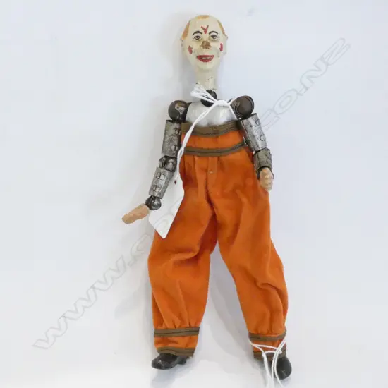 BUCHERER SABA  SWISS ARTICULATED DOLL C1927 H. 190MM